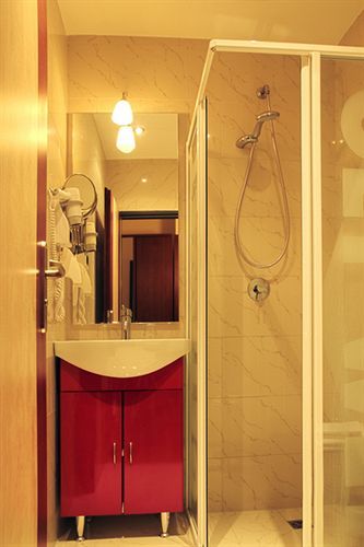 Atlas City Hotel มิวนิก ภายนอก รูปภาพ
